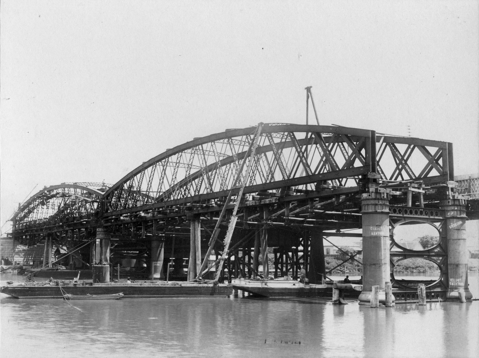 Construction work on the second permanent Victoria Bridge, 1896