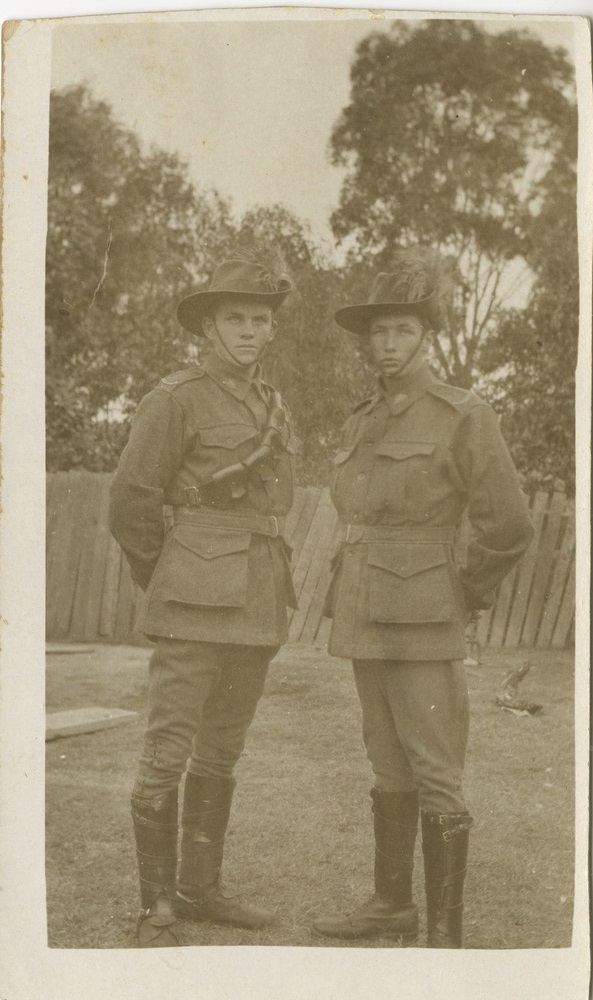 Sepia photo of Victor Owen Williams and Allan Victor Arthur in Light Horse uniform, 1917