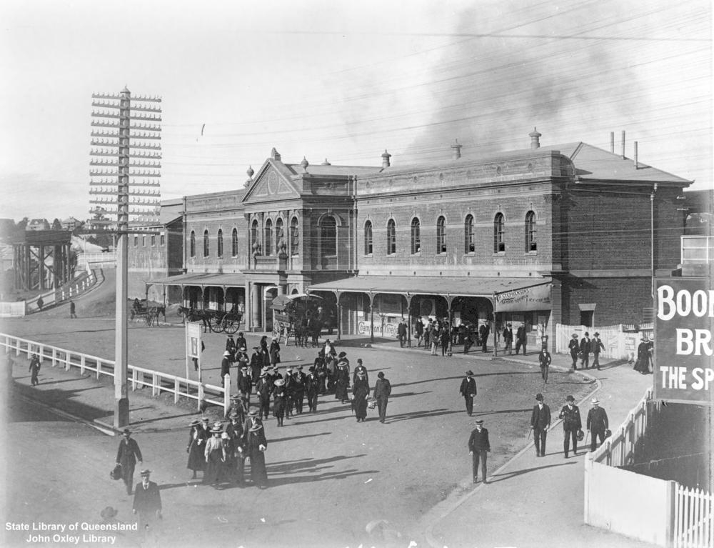 Railway Station in Melbourne Street at South Brisbane, Queensland 1902. 