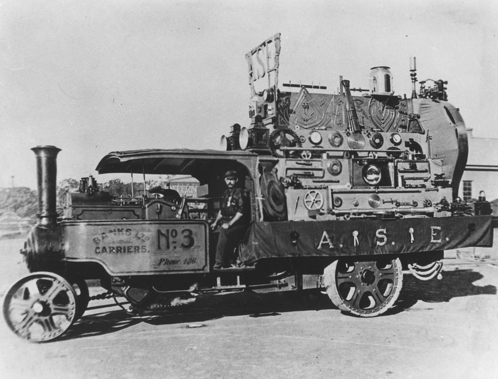 Ipswich Railway Workshop's exhibit in the Labour Day Procession, Brisbane, 1913