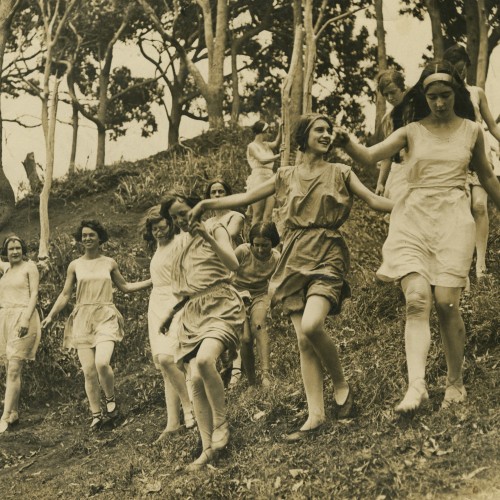 Girls attending the first ever Summer School of Classical Ballet at Scarborough, Queensland, 1929