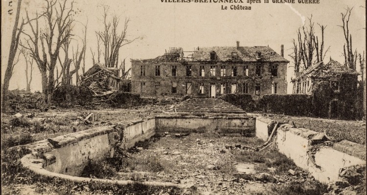 postcard of a destroyed house in world war 1