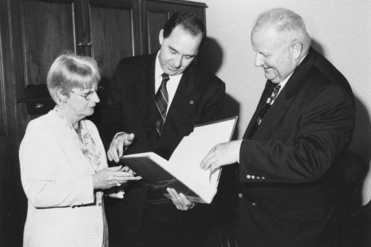 Mr Pat Corrigan AM presenting Lindsay family letters and correspondence to the State Library of Queensland, Queensland Club, 7 October 1997. Premier of Queensland, Rob Borbidge and Deputy Premier Joan Sheldon accepted the gift which was one of the largest donations presented to an Australian library by an individual at the time.