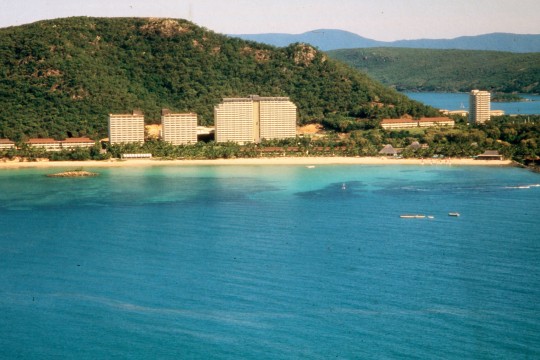 Aerial view looking at resort on Hamilton Island in the 1980s