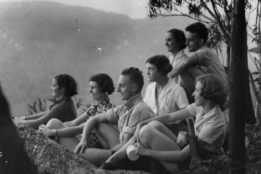 Bushwalkers take a break at Lamington National Park, ca 1935