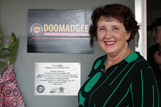Hon Fiona Simpson MP unveiling a plaque to mark the opening of the Gudidja Marralda Gwarrdon Doomadgee Indigenous Knowledge Centre
