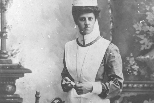 Nurse Field who ran a private hospital called Palm Cottage, Bowen. c. 1916.