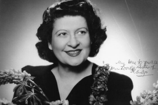 Portrait of Gladys Moncrieff