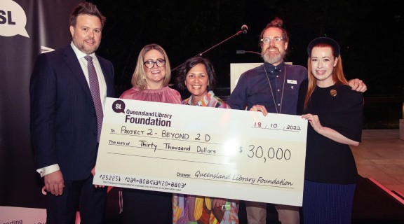 Crowd Giving winners receiving cheque 2022