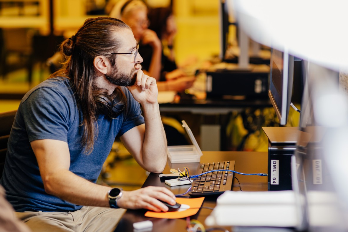 A man using a computer