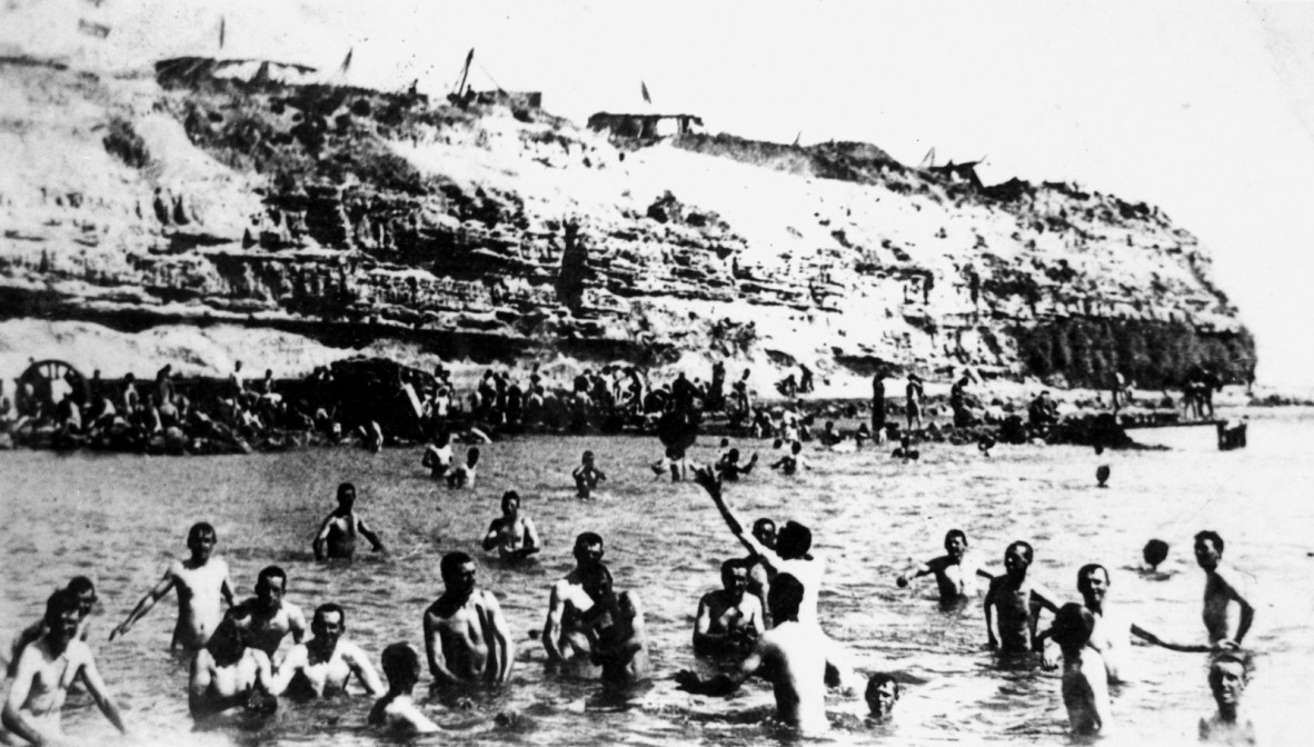 ANZAC soldiers enjoy a swim after returning from the trenches of the Dardanelles, 1915