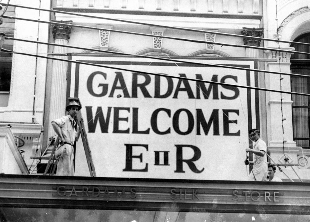Billboard for Gardams Silk Store in Queen Street, Brisbane, 1954