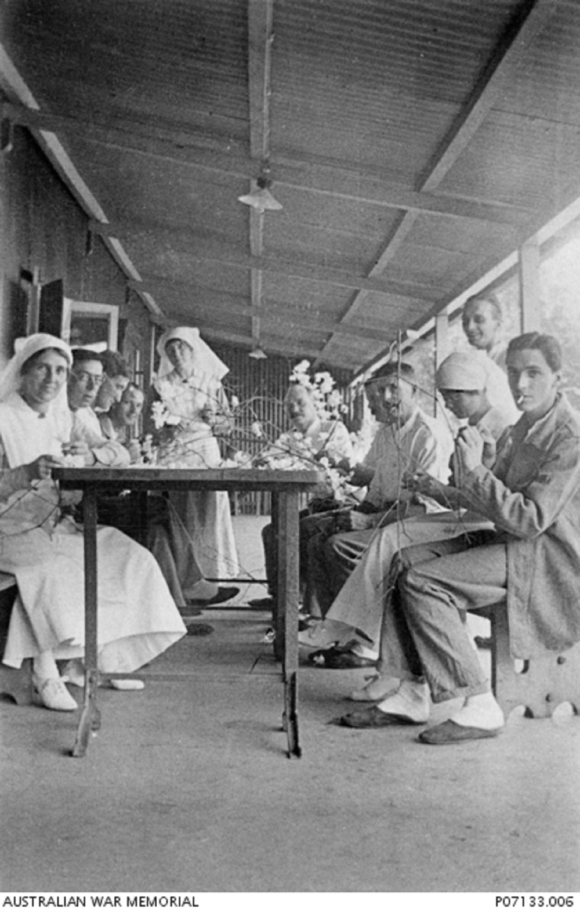 Patients and nurses of Ward 31, Colaba War Hospital, Bombay making Christmas Decorations, 1917.