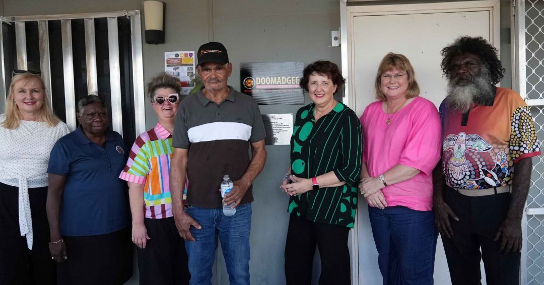 Minister Fiona Simpson and Minister Ann Leahy with representatives from State Library and Doomadgee community