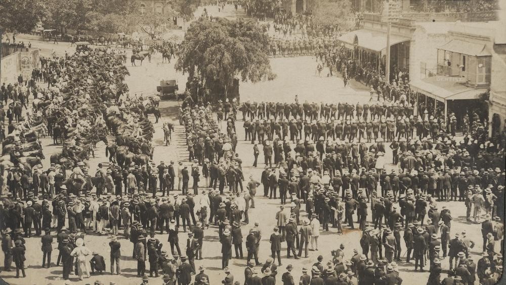 Mounted police gather in Albert Square during the General Strike in Brisbane, 1912. 