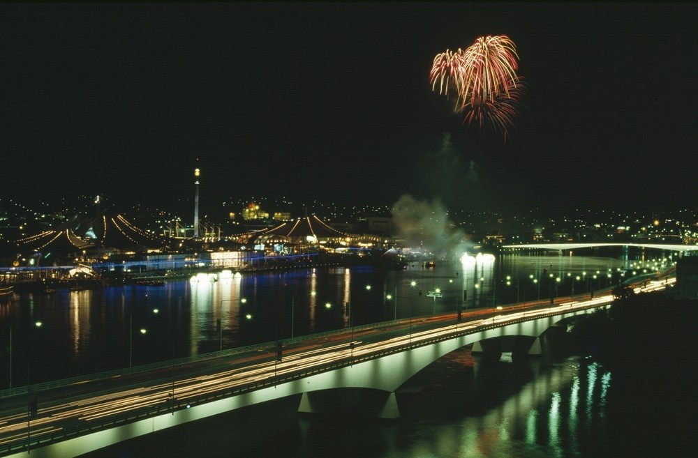 Fireworks at World Expo 88 in South Bank,1988