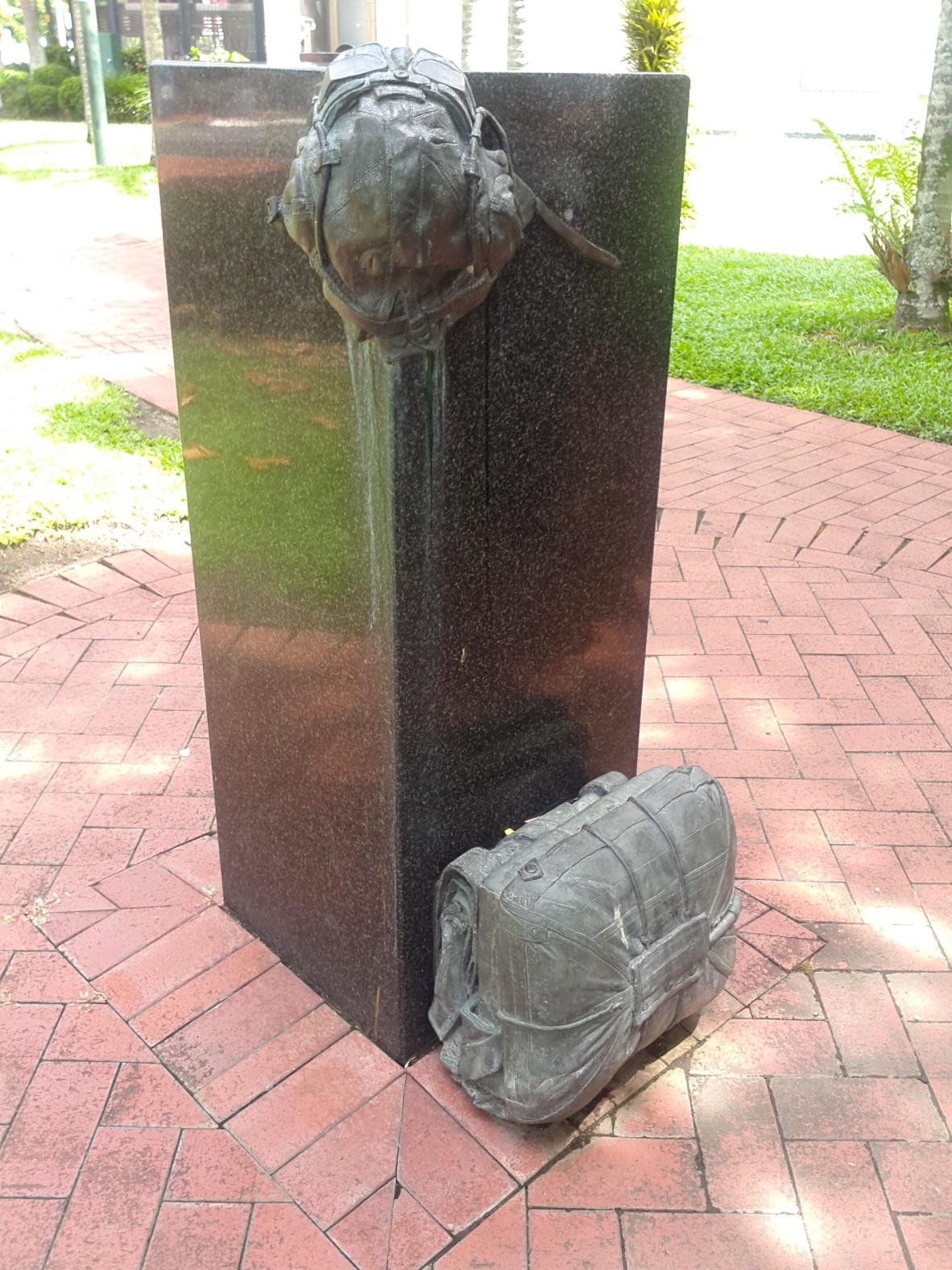 Each column is dedicated to a particular division of those who served in various conflicts overseas. This one is dedicated to air force personnel. Photo by Anne Scheu, State Library of Queensland, February 2017.