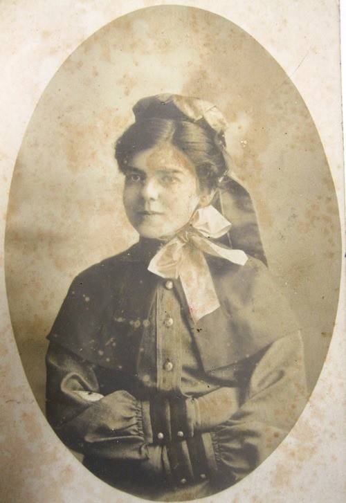 Portrait of Constance Keys in military uniform, 1914.